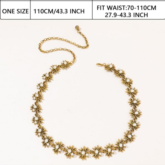 🎄🎄Shein floral and pearl chain belt - Picture 3 of 4